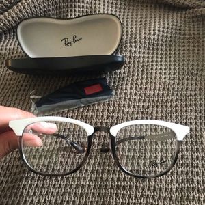 RX7112 Ray Ban glasses